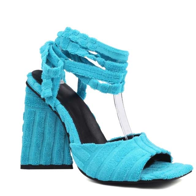 Blue velvet 2024 chunky heels