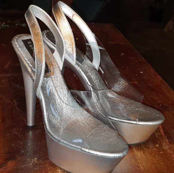 Nine West size 11 silver heels. I thrifted these... - Depop